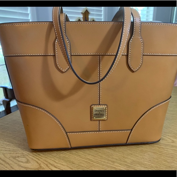 dooney and bourke selleria florentine satchel